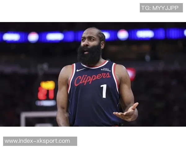 美媒呼吁哈登迅速申请交易以免错失最佳时机