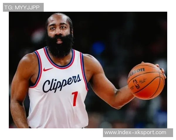 哈登半场表现分析：8投3中斩获9分5助攻三分命中率提升正负值为4