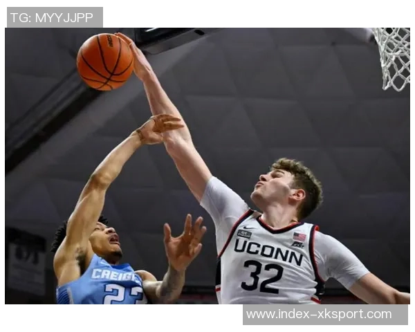 克林根三分球表现分析：空位投篮或成其唯一选择