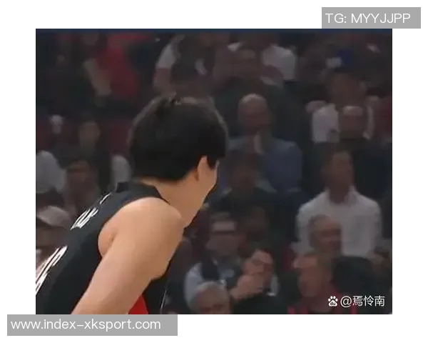 拓媒：球队前景黯淡杨瀚森得分时全场热烈欢呼引人注目