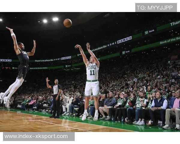 普理查德全场最低正负值3011投5中贡献12分4篮板表现分析