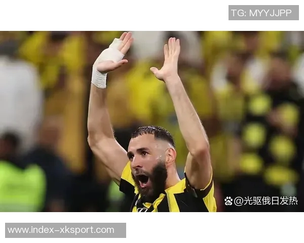 吉达联合快速反击先失一球本泽马第15分钟精彩破门助队反击